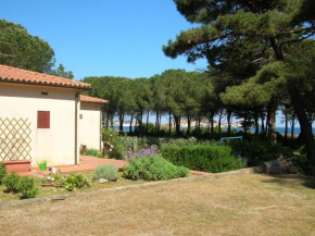 Villa Eucalipti immersa nel verde e sul mare Magazzini